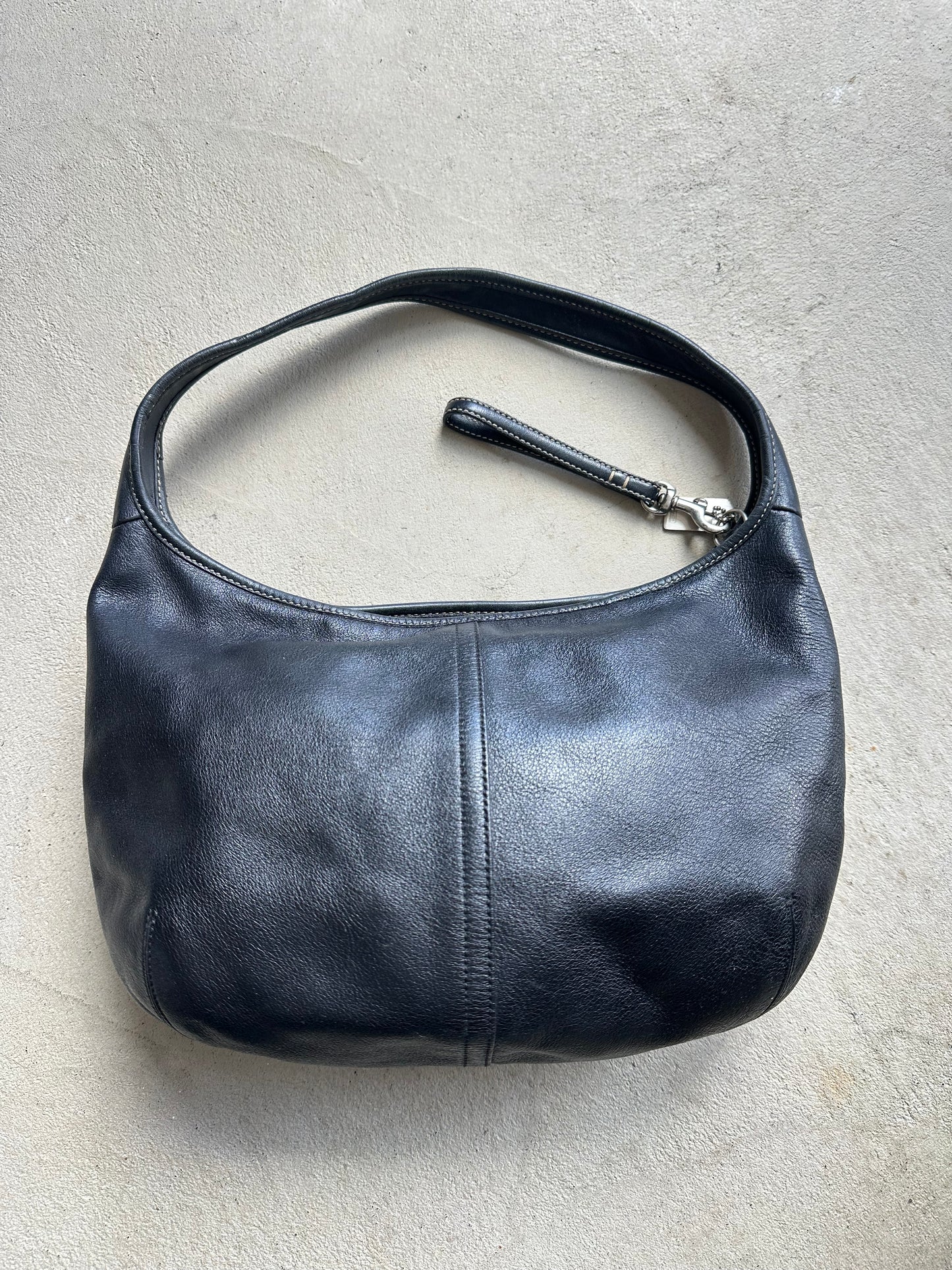 Vintage Y2K Coach Black Leather Shoulder Bag
