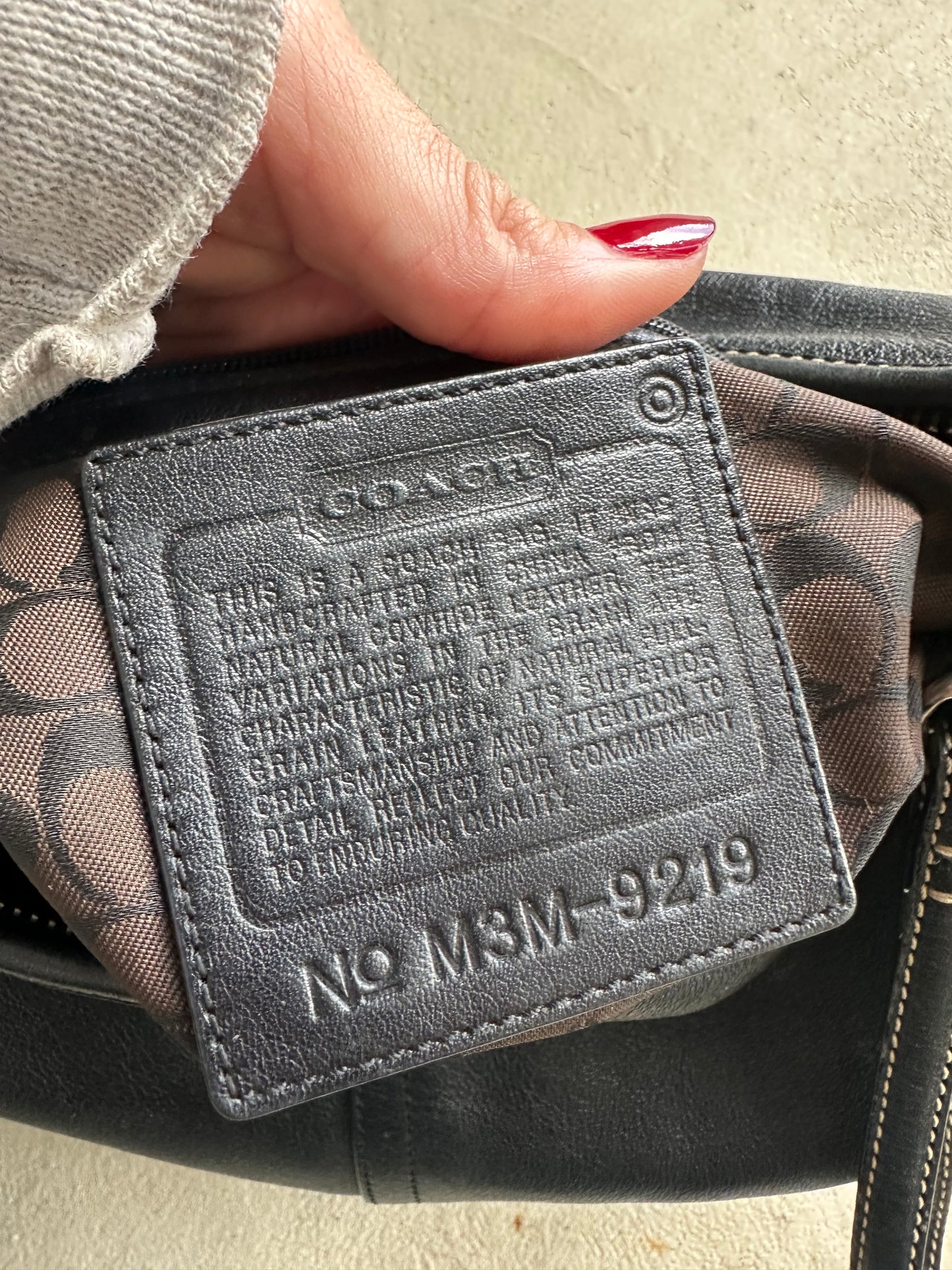 Vintage Y2K Coach Black Leather Shoulder Bag