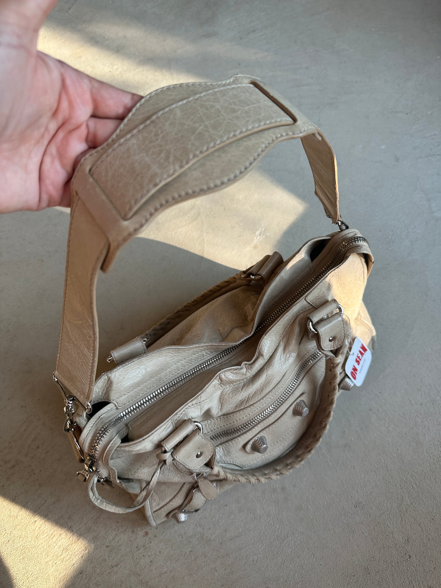 Vintage Cream Balenciaga City Bag