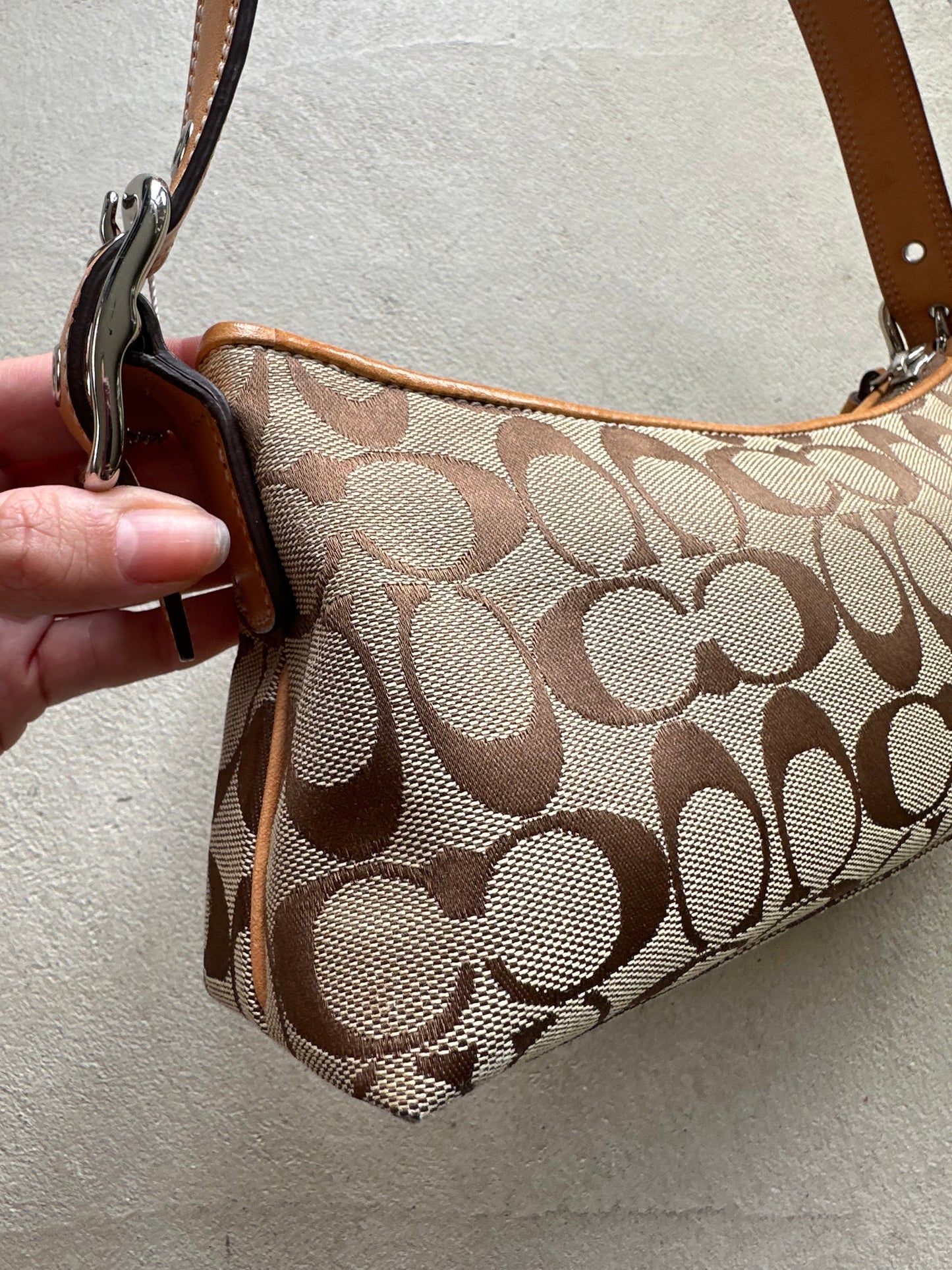 Vintage Y2K Coach Tan Baguette Shoulder Bag