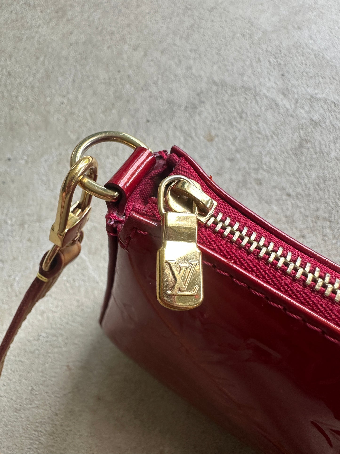 Vintage Red Patent leather Louis Vuitton Shoulder Bag
