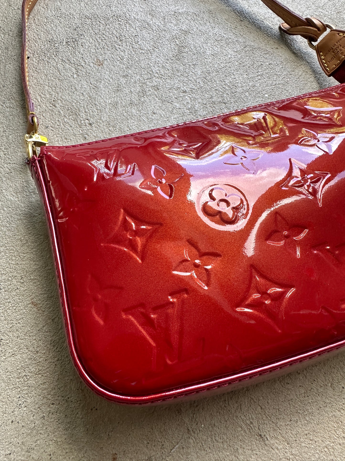 Vintage Red Patent leather Louis Vuitton Shoulder Bag