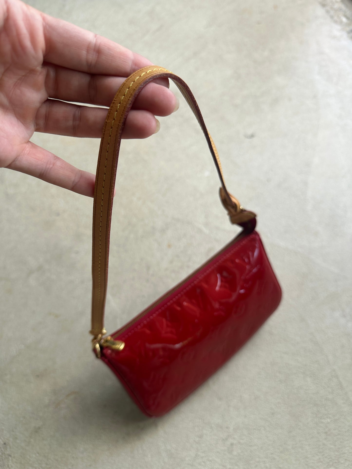 Vintage Red Patent leather Louis Vuitton Shoulder Bag