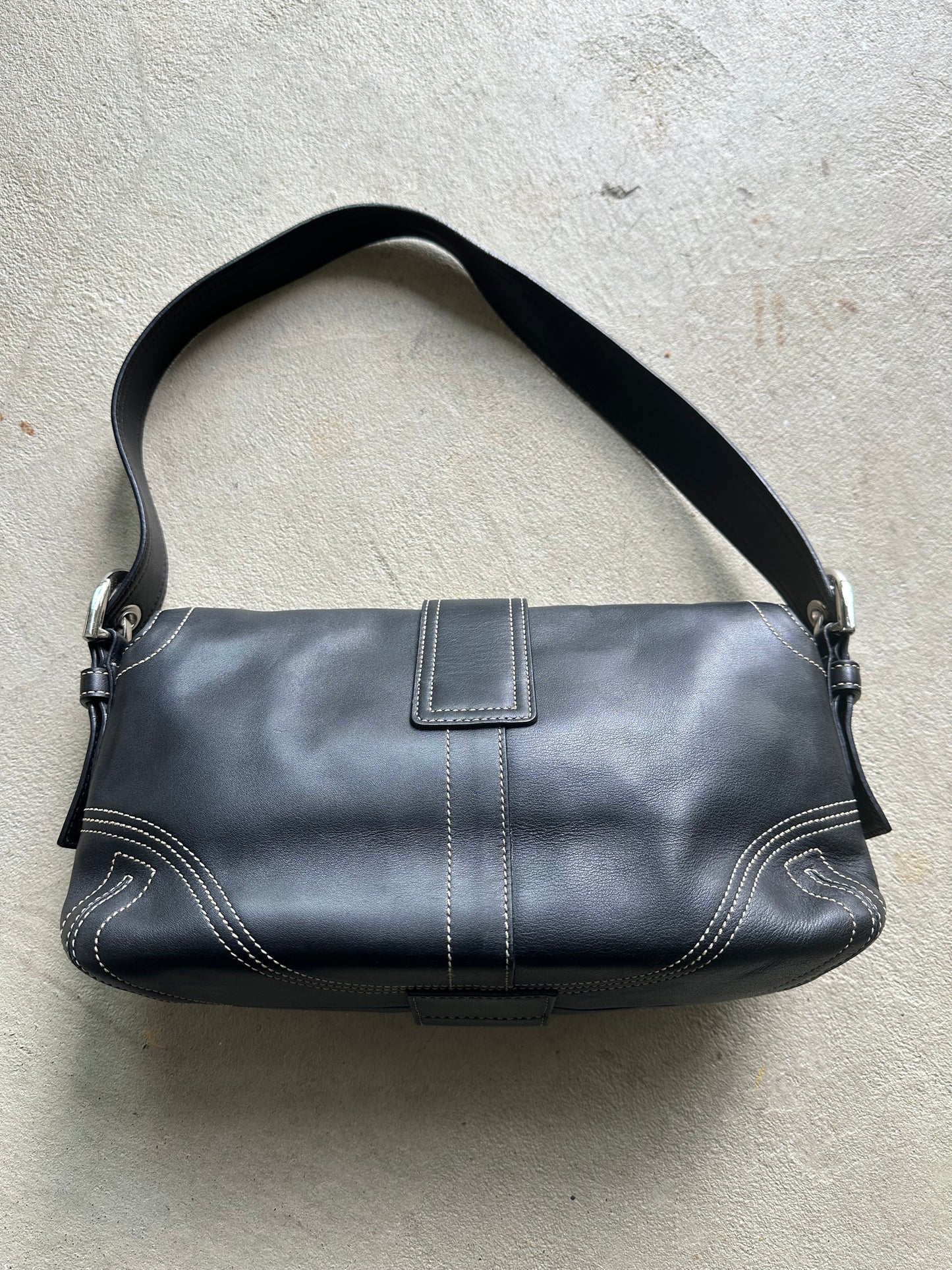 Vintage Y2K Coach Black Square Soho Leather Shoulder Bag