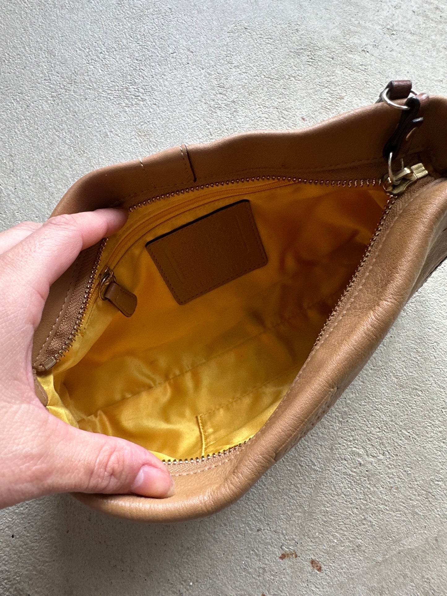 Vintage Y2K Coach Leather Shoulder Bag