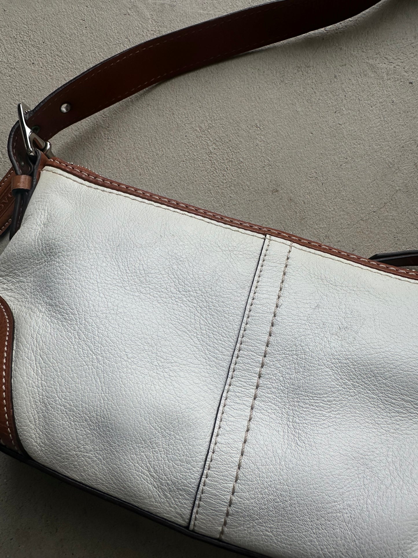 Vintage Coach White/Brown Baguette Shoulder Bag