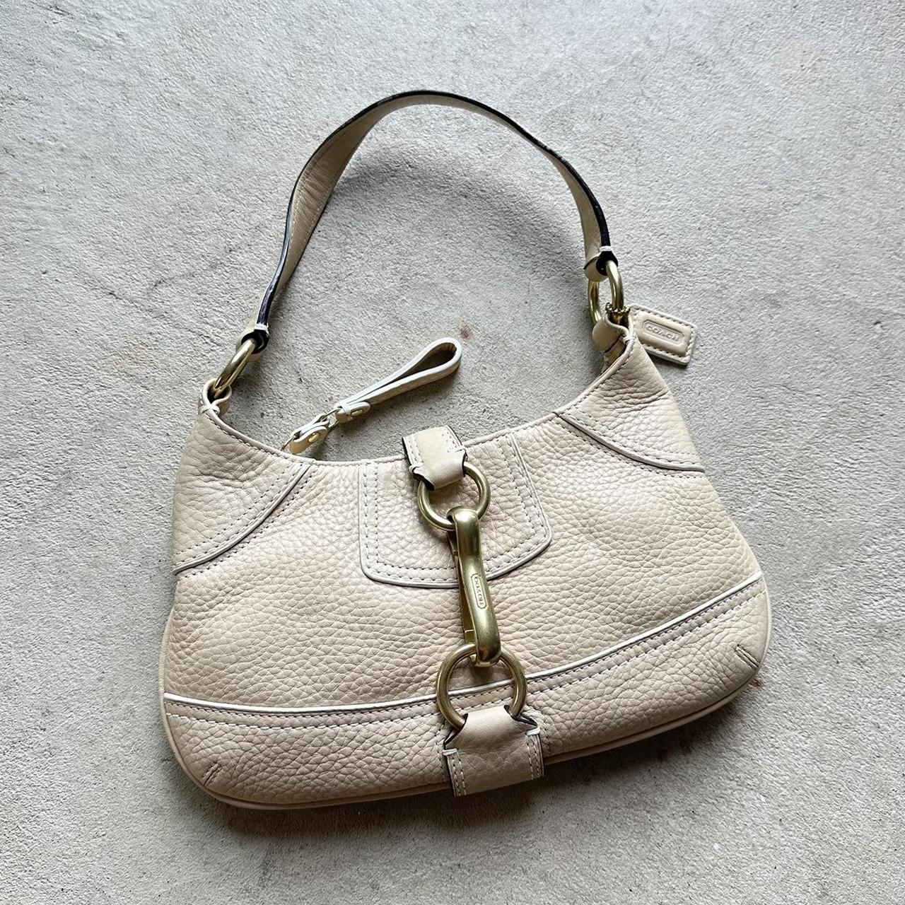 Coach cream leather sale shoulder bag