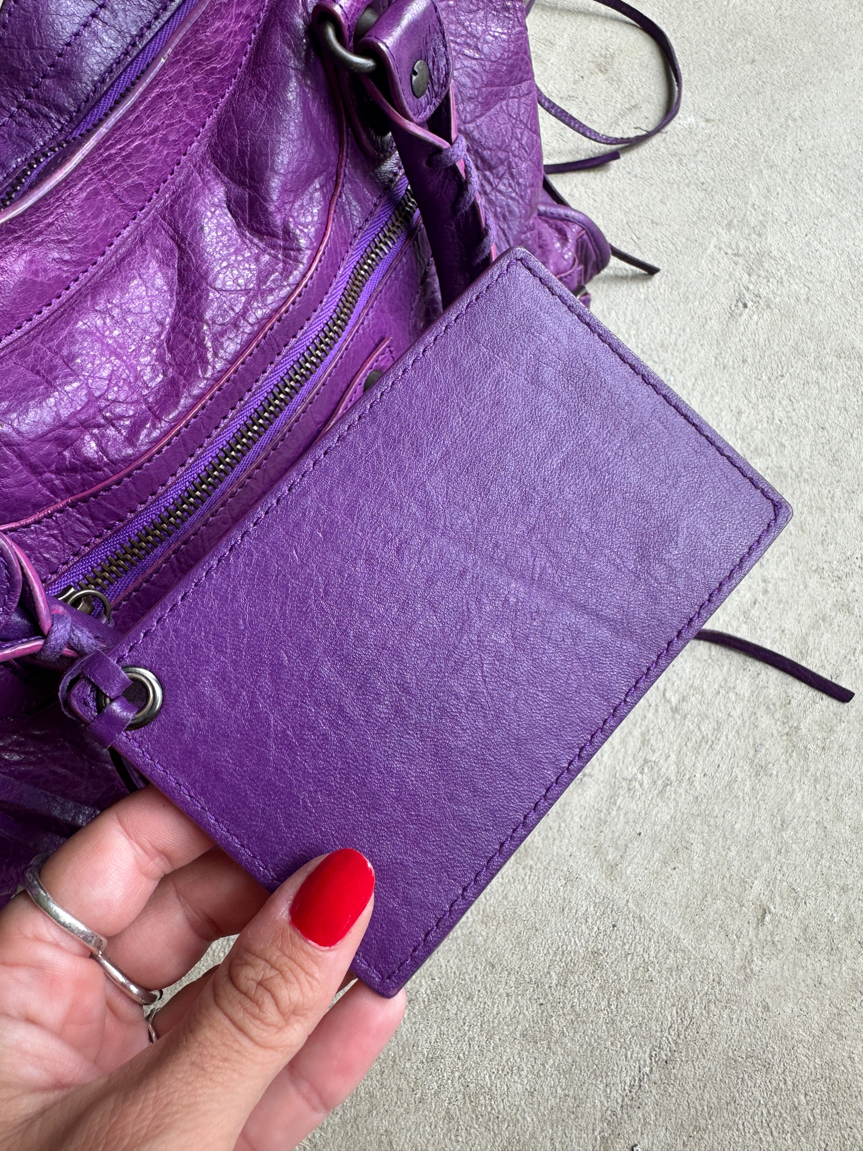良品　BALENCIAGA The City Bag 115748 Purple s-l400.jpg
