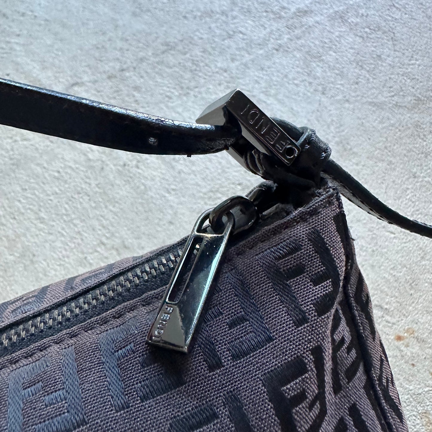 Fendi Baguette Style Shoulder Bag Black/Brown