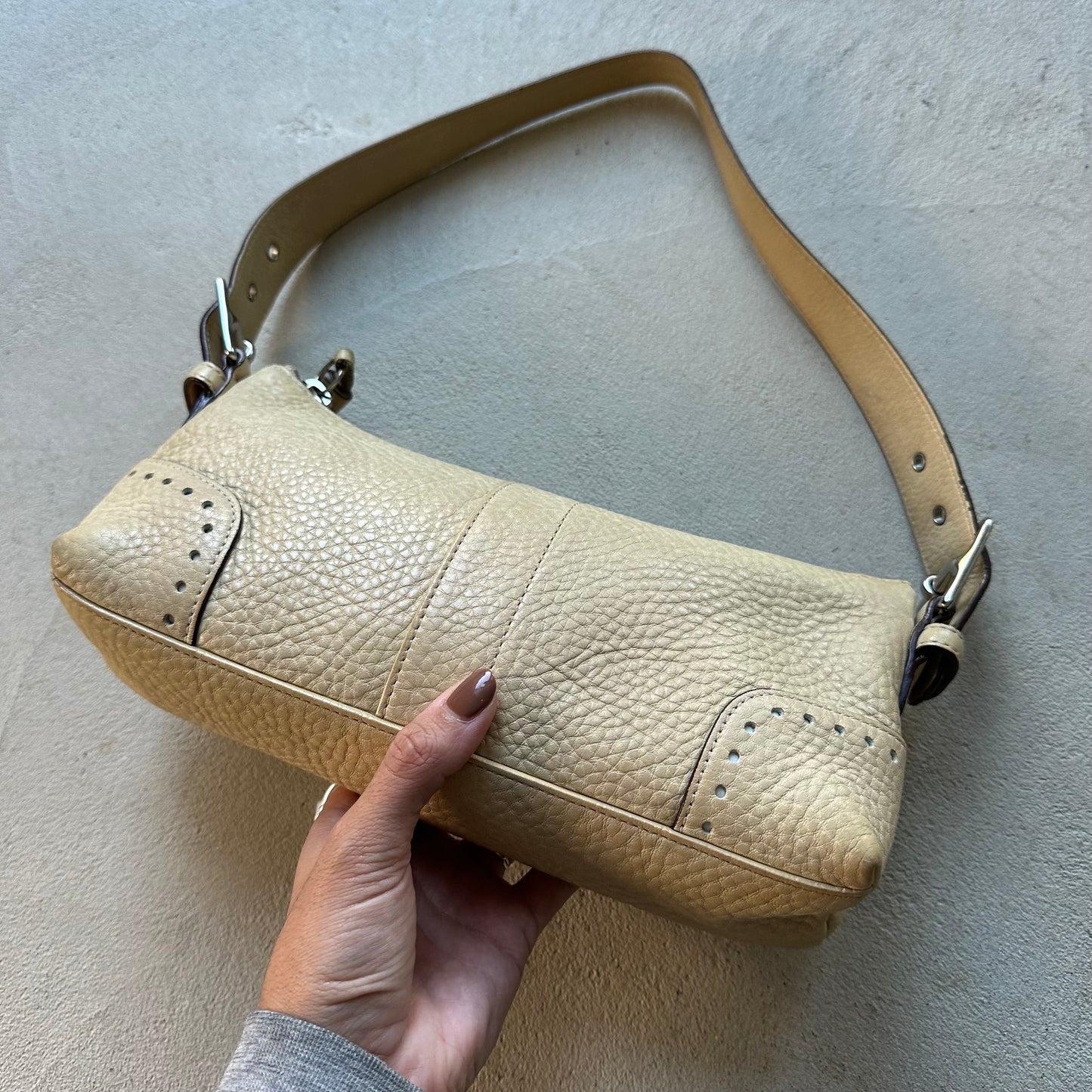 Vintage Y2K Coach Tan Leather Baguette Shoulder Bag