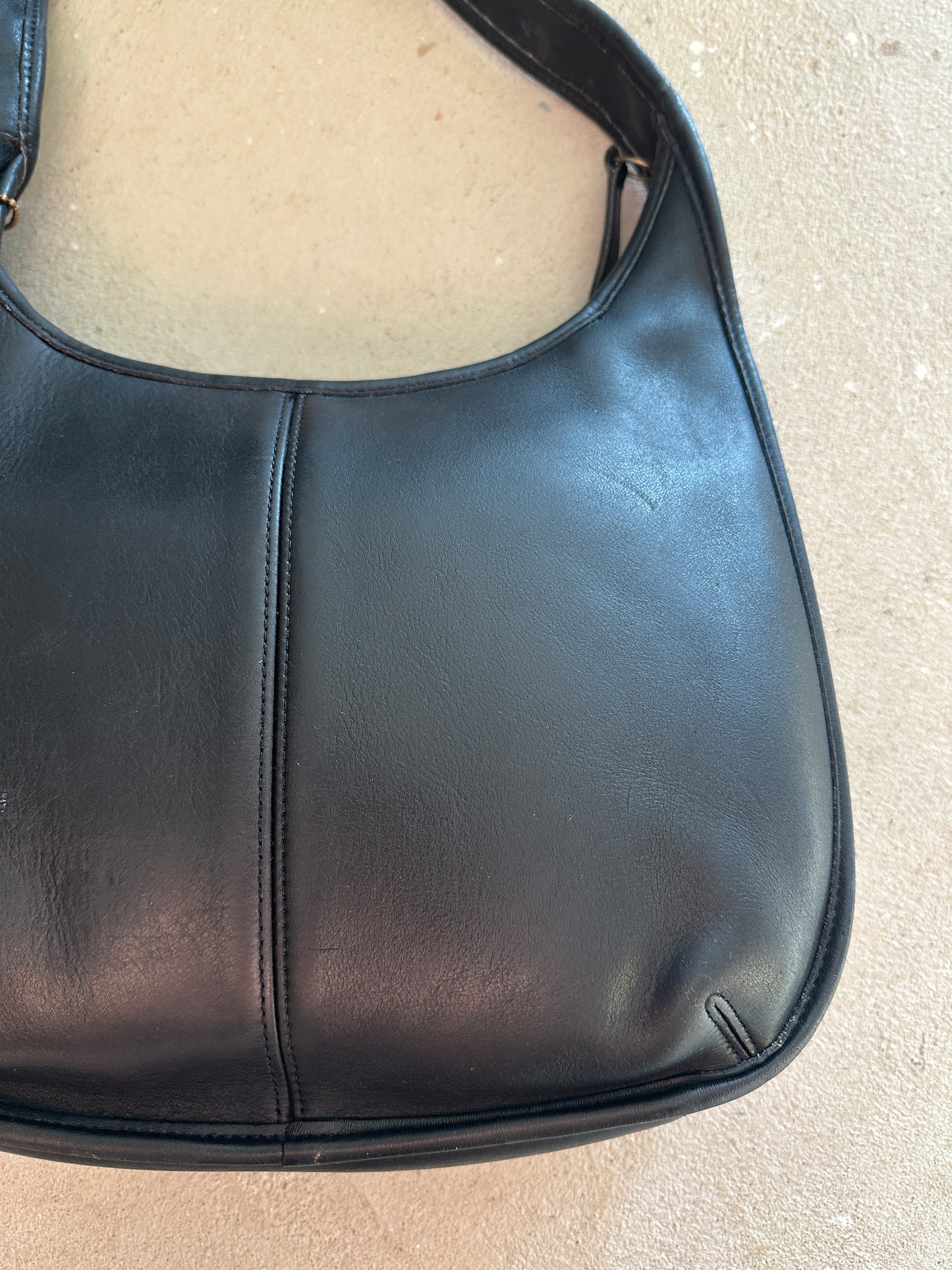 Vintage Coach Ergo Black Shoulder Bag 9033