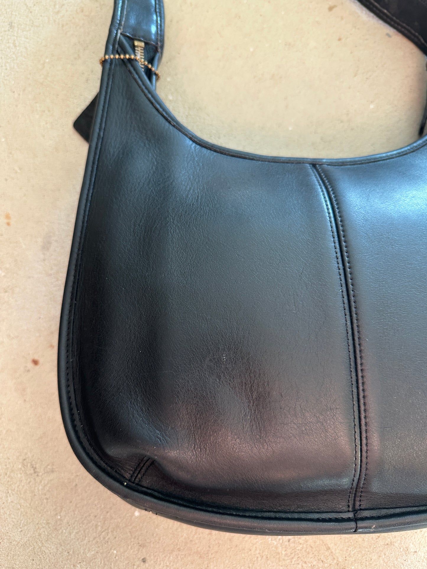 Vintage Coach Ergo Black Shoulder Bag 9033