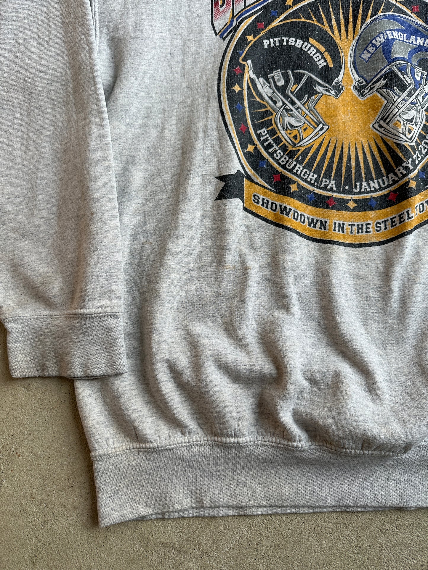 Patriots and Steelers Superbowl Crewneck - L