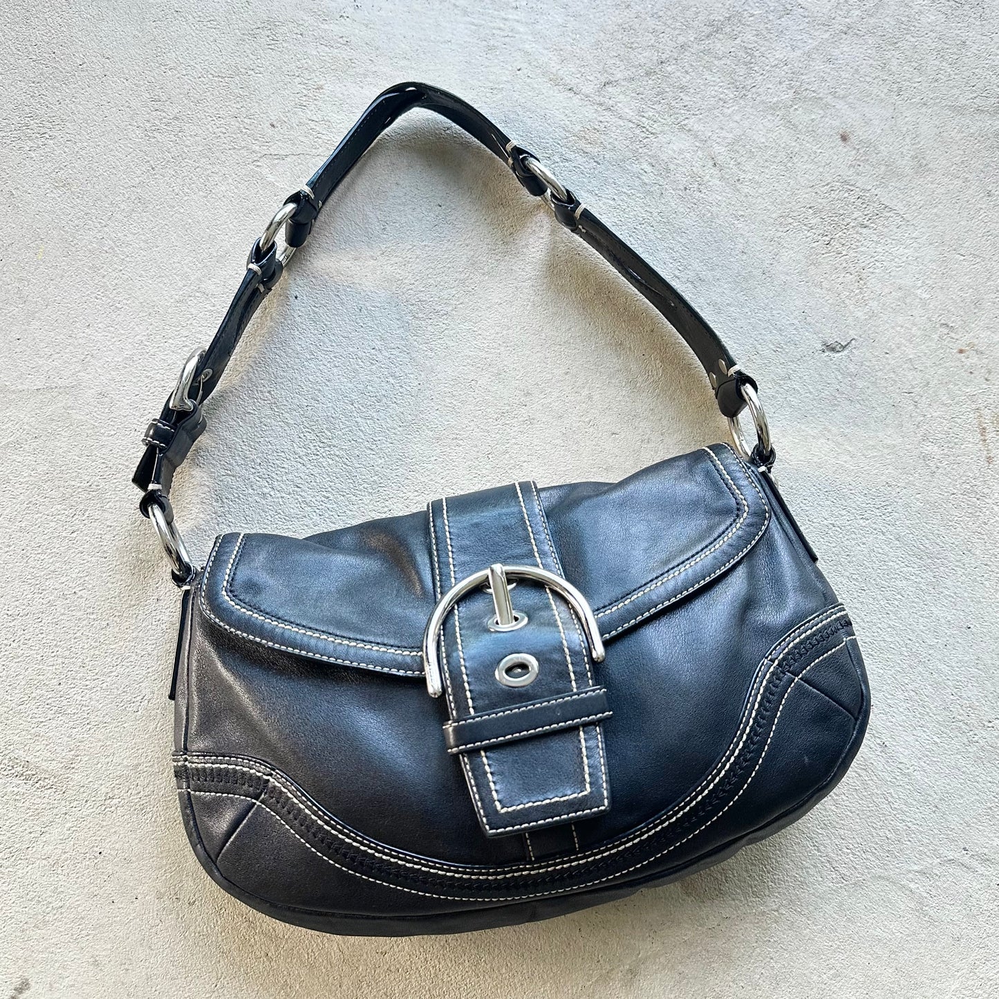 Vintage Y2K Coach Black Leather Soho Shoulder Bag