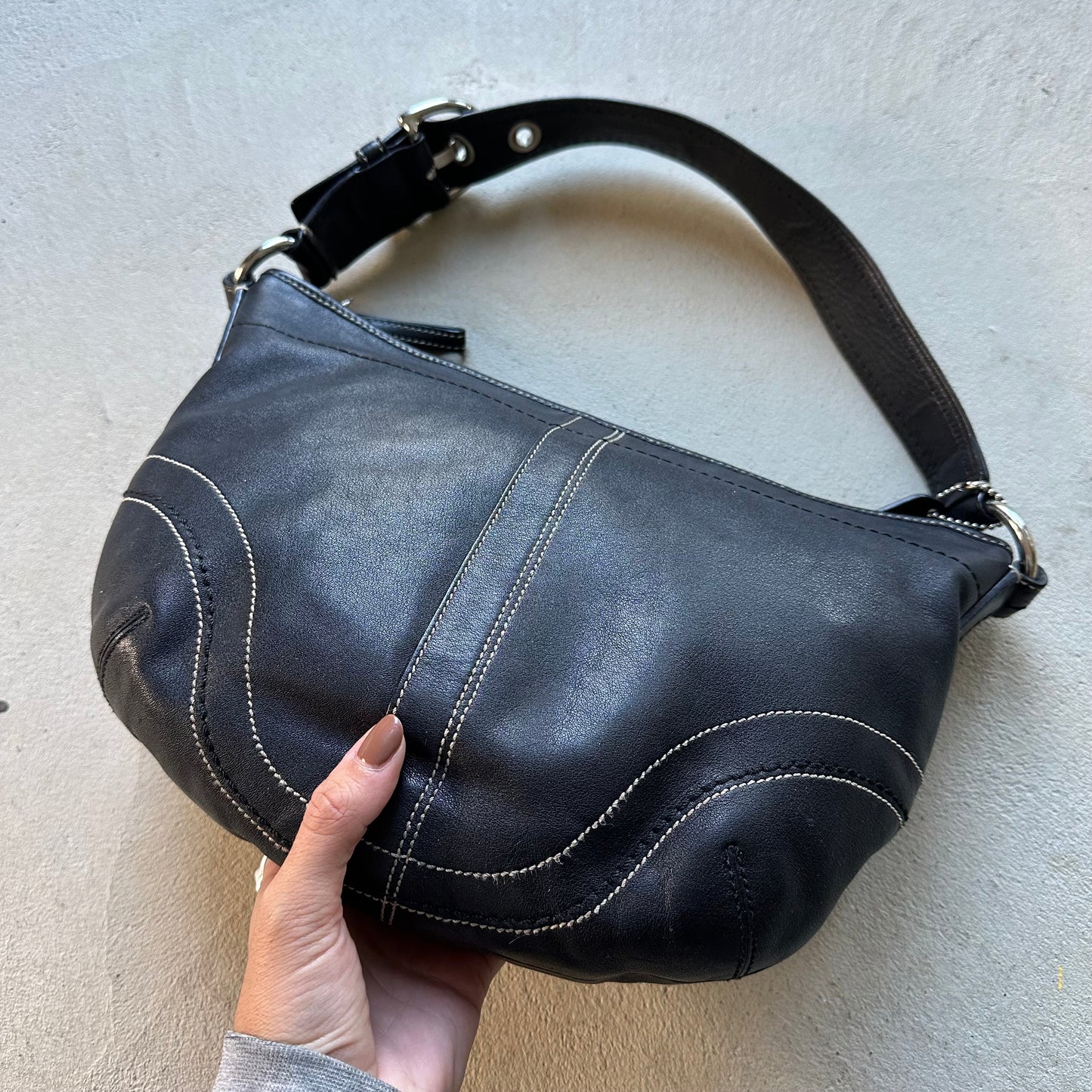 Vintage Y2K Coach Black Leather Shoulder Bag