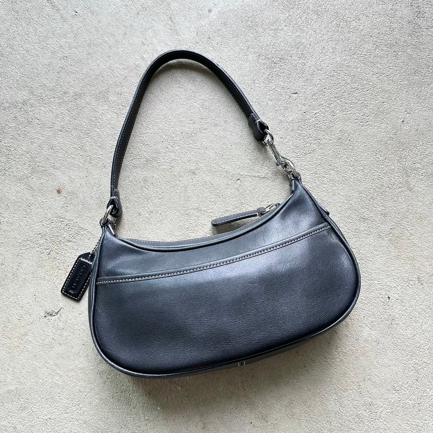 Vintage Y2K Coach Black Leather Shoulder Bag