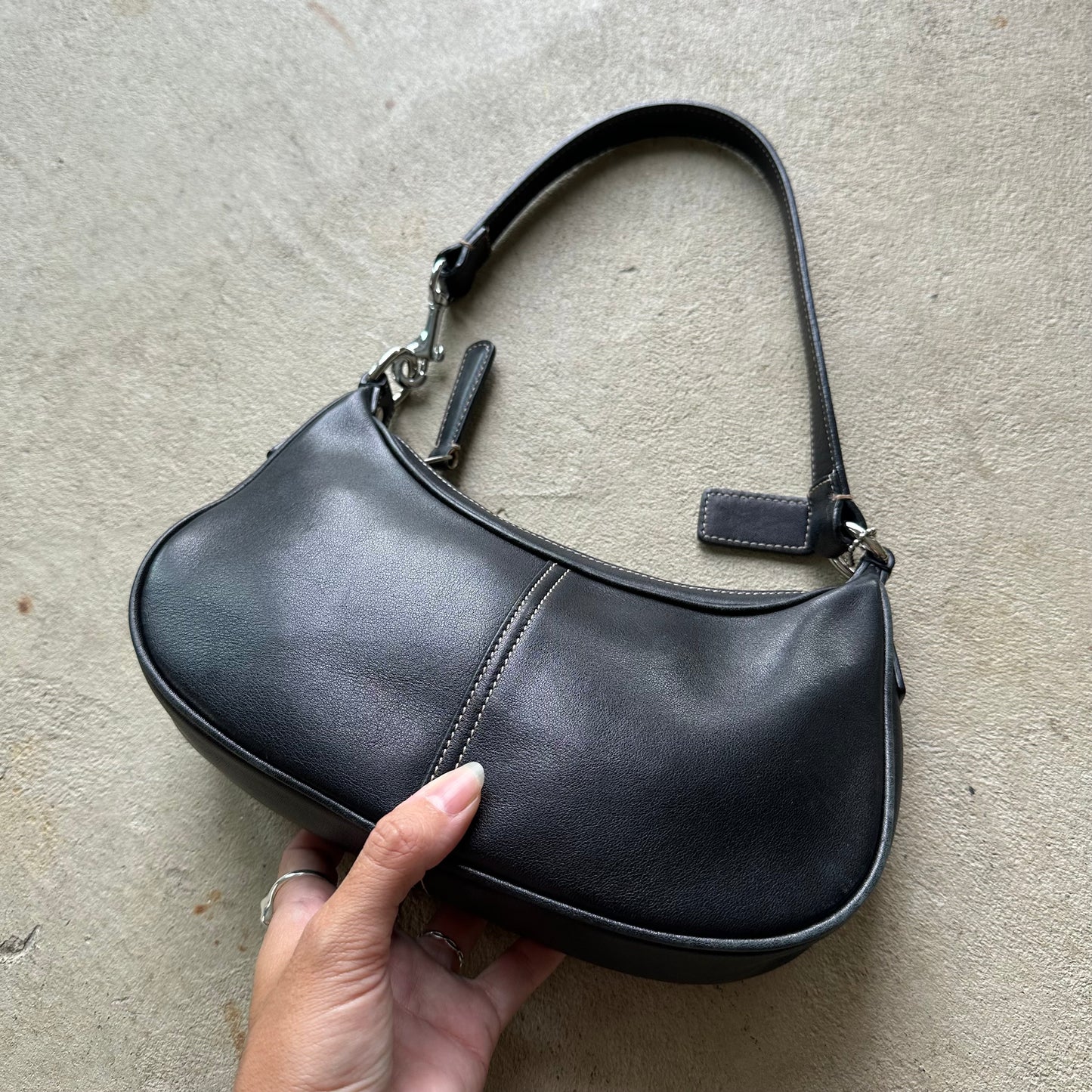 Vintage Y2K Coach Black Leather Shoulder Bag