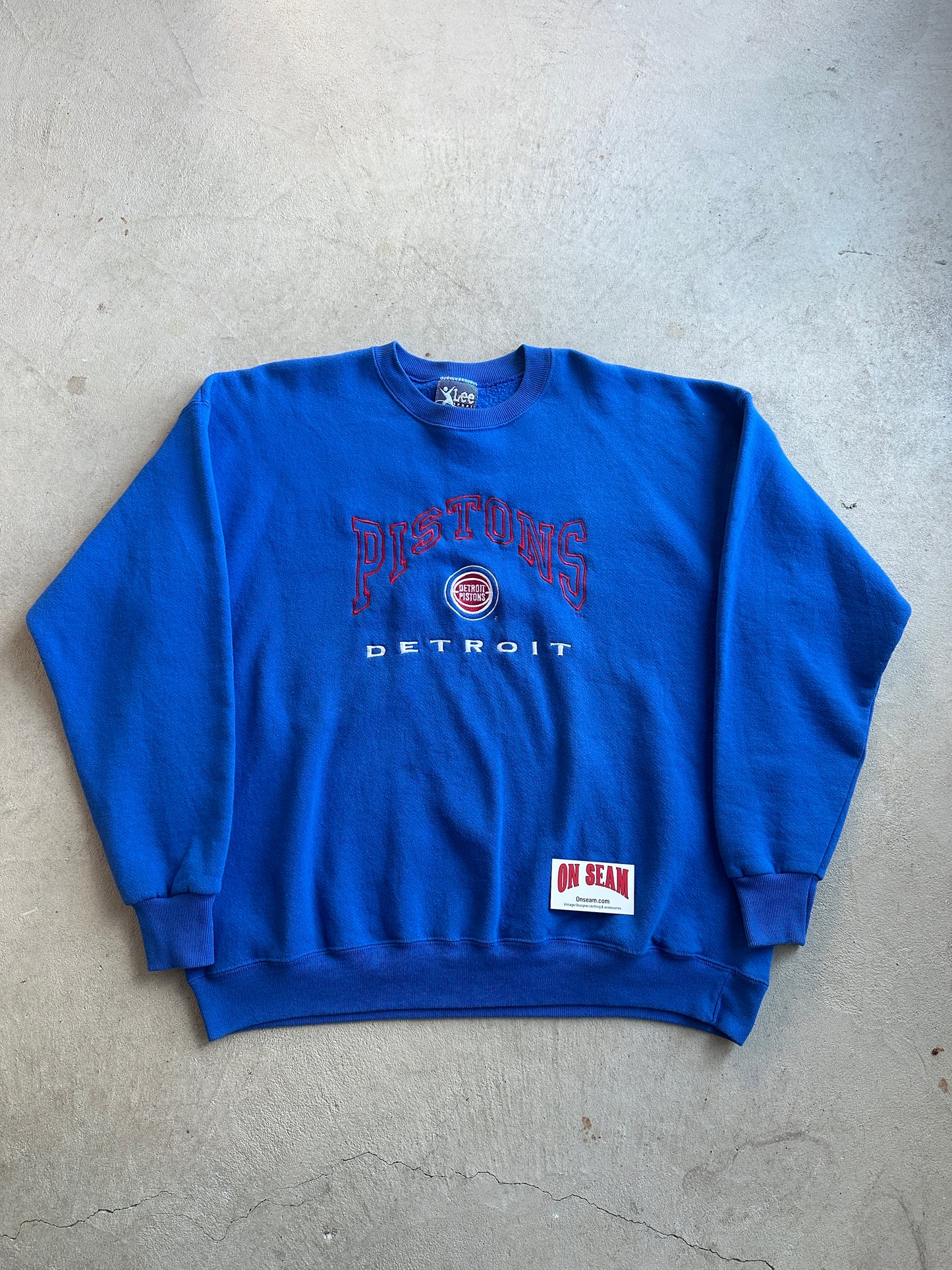 Vintage 90's Detroit Pistons Crewneck - XXL
