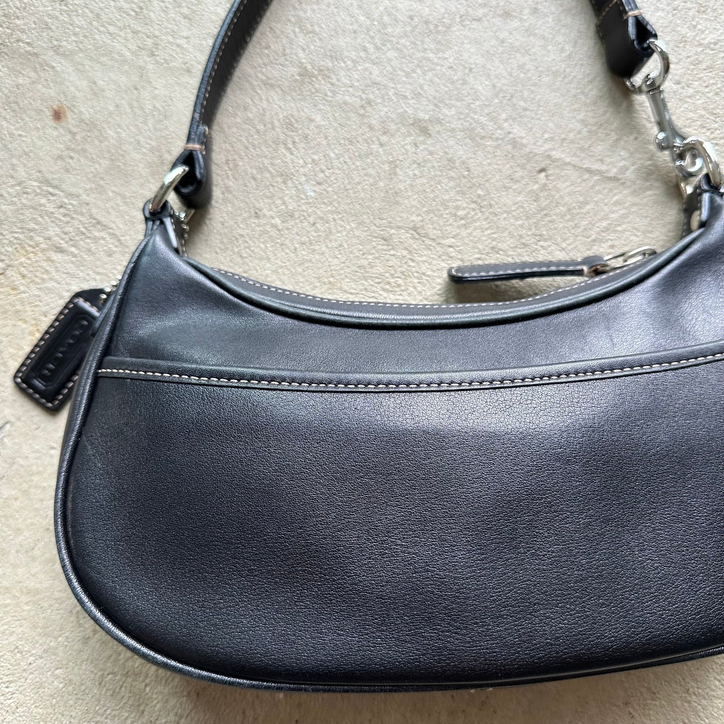 Vintage Y2K Coach Black Leather Shoulder Bag