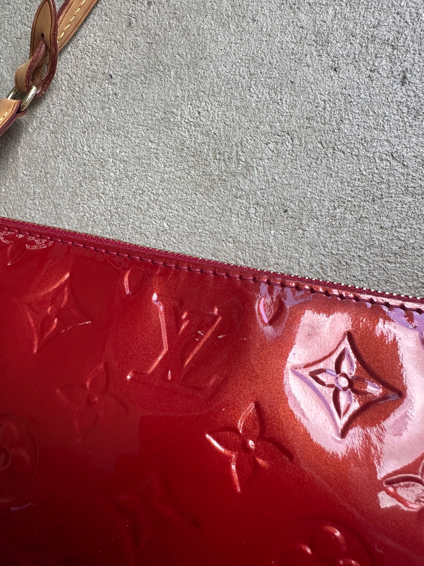 Vintage Red Patent leather Louis Vuitton Shoulder Bag