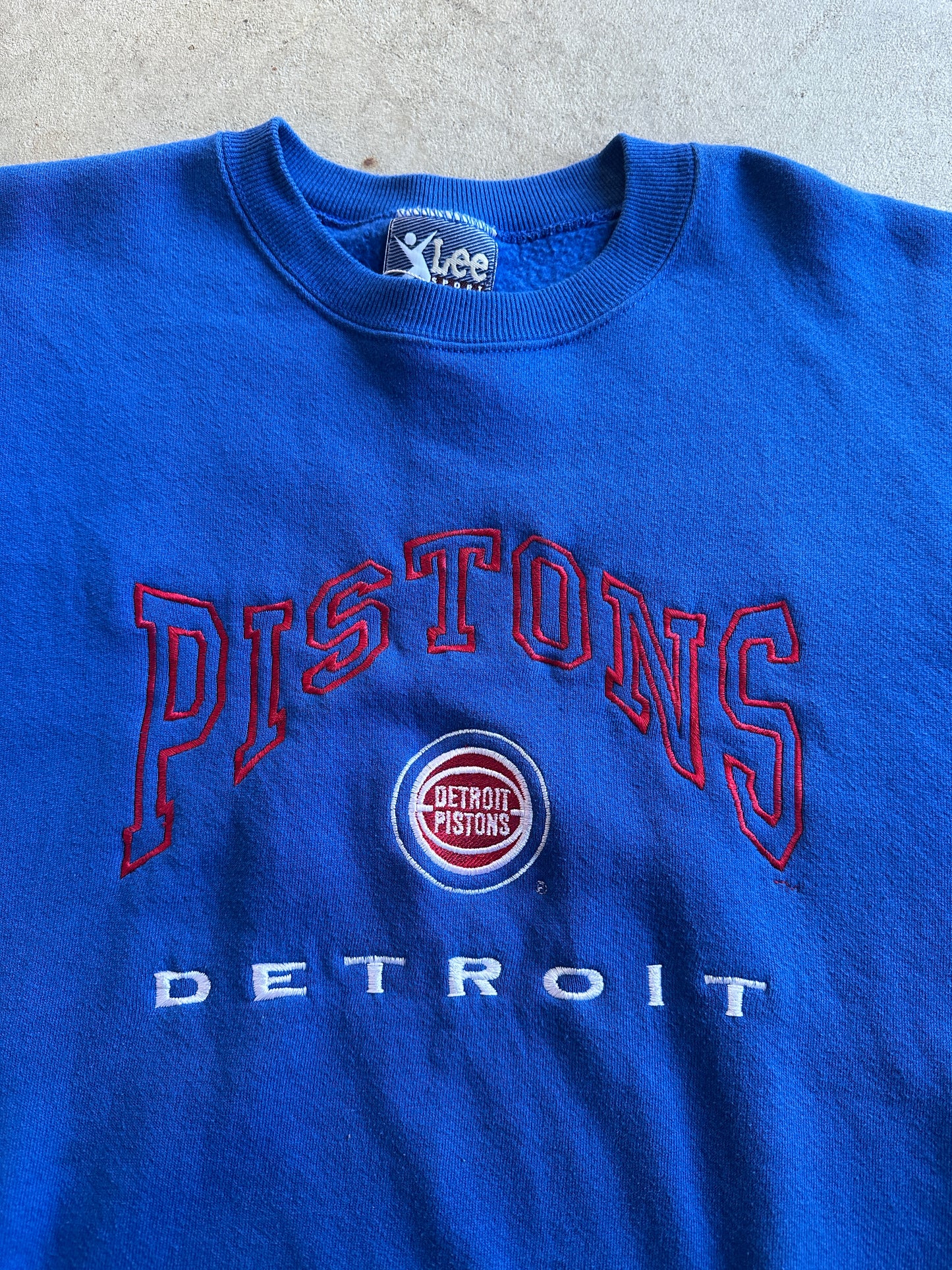 Vintage 90's Detroit Pistons Crewneck - XXL