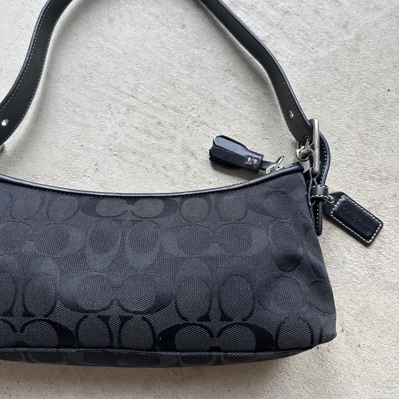 Vintage Y2K Coach Black Baguette Shoulder Bag