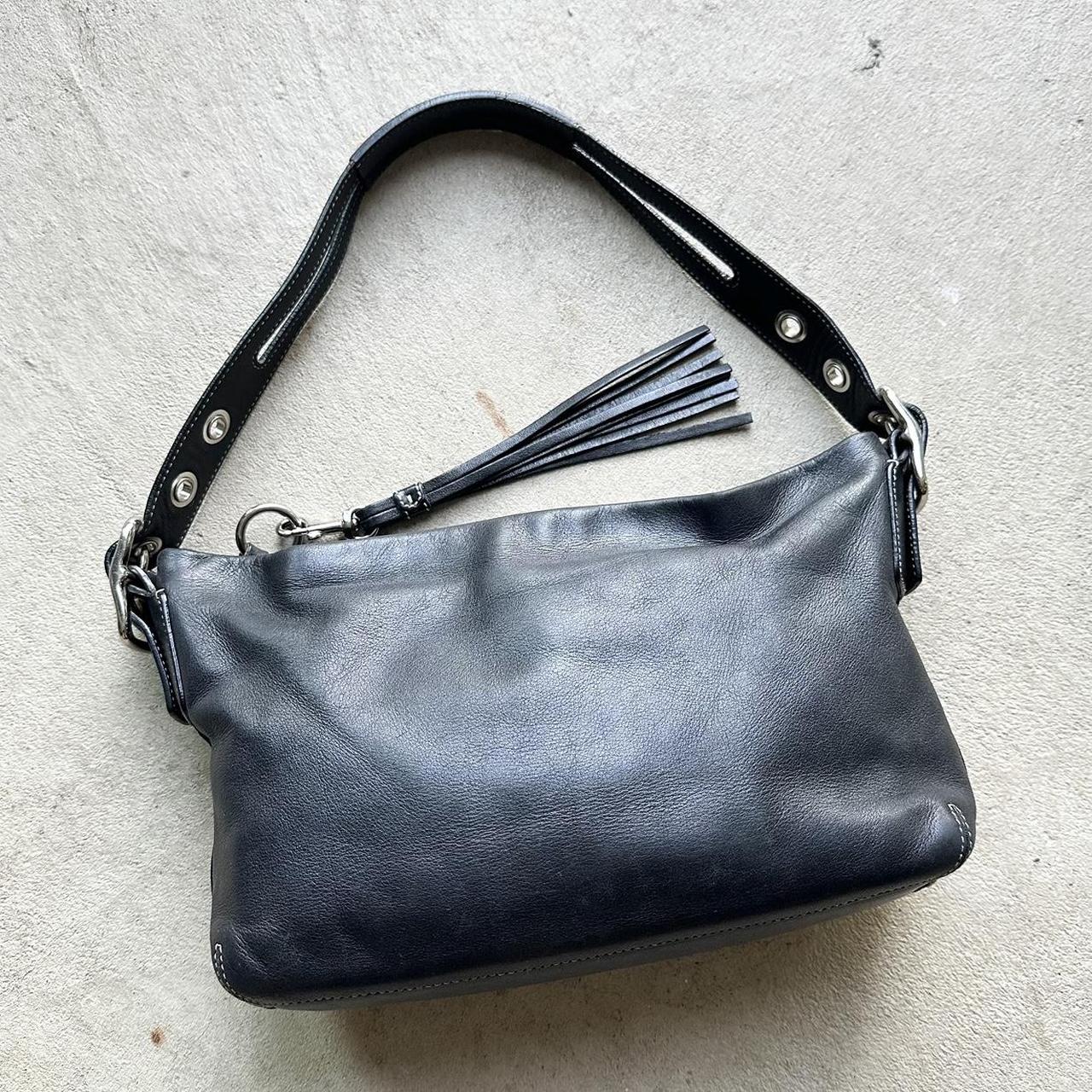 Vintage Y2K Coach Black Leather Shoulder Bag