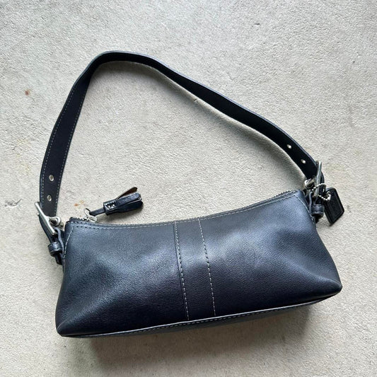 Vintage Y2K Coach Black Leather Baguette Shoulder Bag
