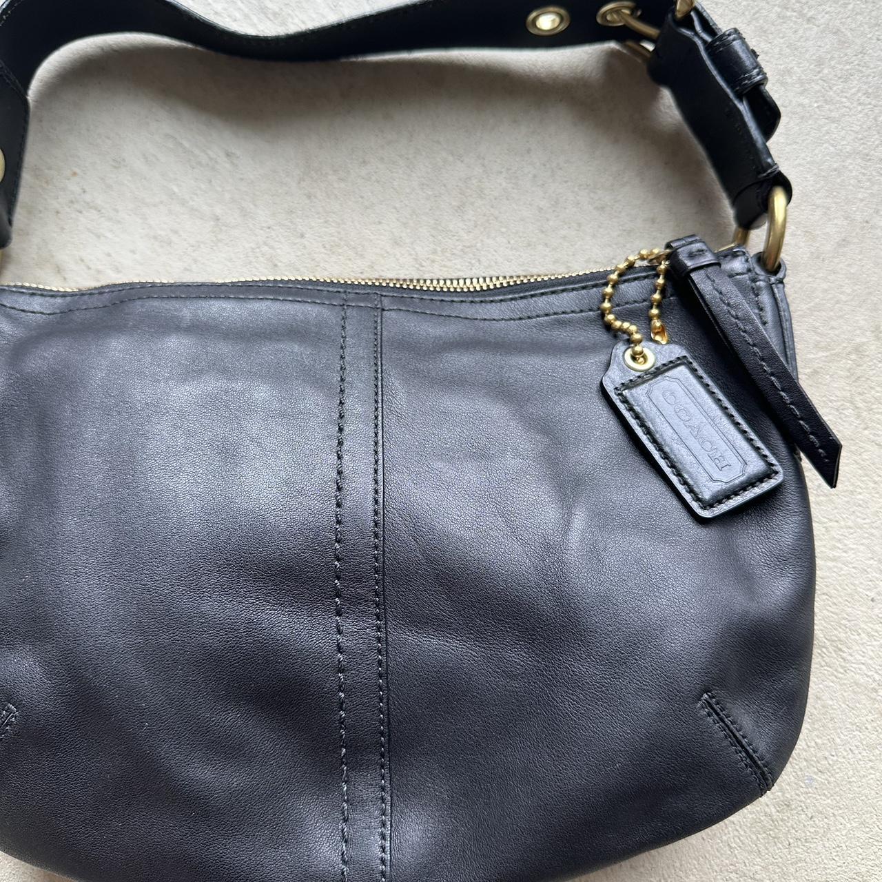 Vintage Y2K Coach Black Leather Shoulder Bag